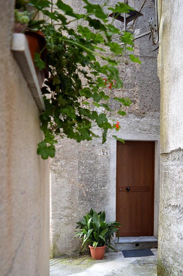 B&B Li Gutti Aieta Exterior foto